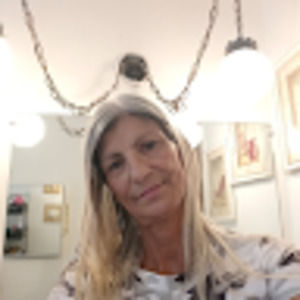 Meet your Posher, Debbie